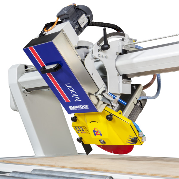 Motorized lifting head Z Axis – 45° degree cutting